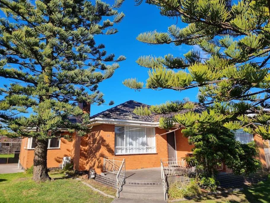 Two Pines, Whole Home In Tullamarine Near Airport! Melburne Exterior foto